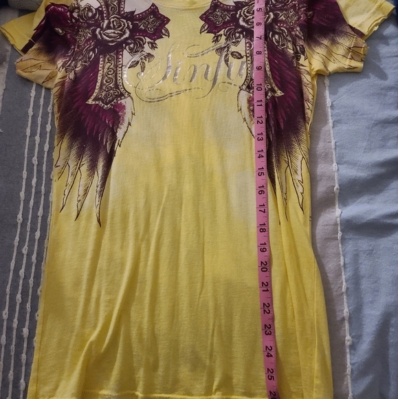 Sinful Winged Cross Tee - Picture 6 of 6